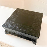 Black Cake Stand